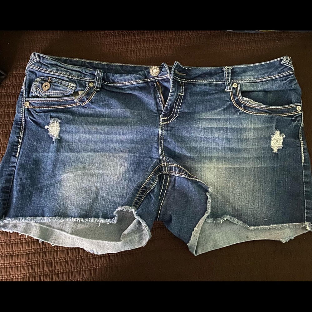 Amethyst Jean shorts